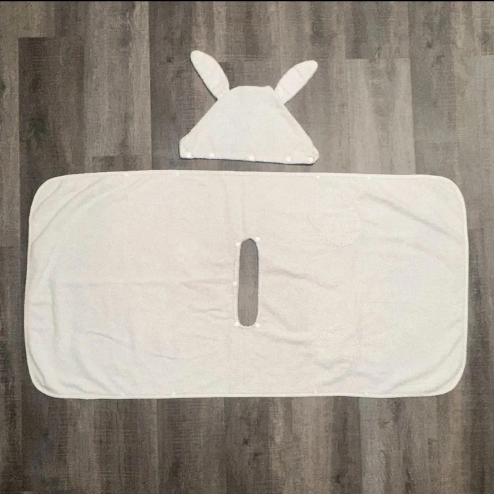 💞 Adorable Cream Bunny Rabbit Kids Poncho-Style Hooded Towel